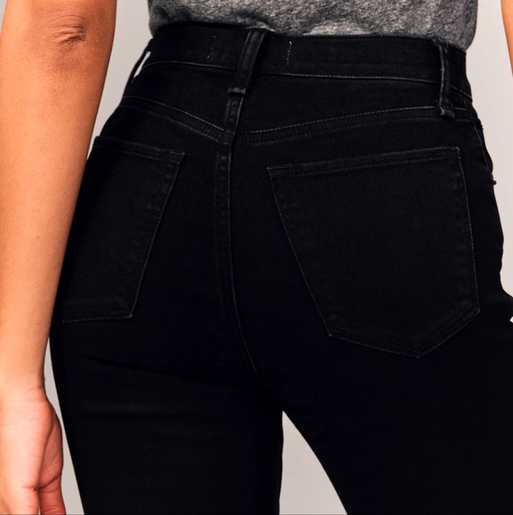 ABERCROMBIE & FITCH: Ultra High Rise Flare Jeans - Picture 7 of 8